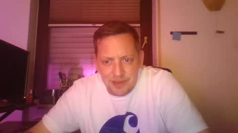 blonde32m online show from November 7, 2025, 5:02 pm