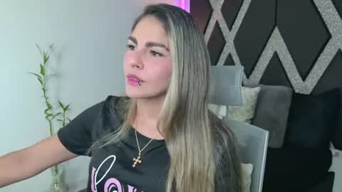 alejandra online show from July 10, 2026, 3:44 am