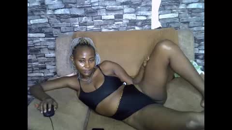 blonde_creamy online show from March 21, 2026, 8:19 am