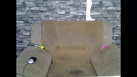 blonde_creamy online show from May 20, 2026, 11:05 am
