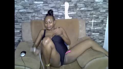 blonde_creamy online show from May 31, 2026, 10:00 am