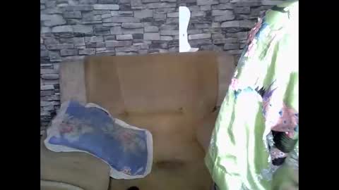 blonde_creamy online show from June 1, 2026, 6:15 am