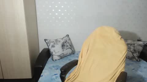 Snapshot of blondeagle chatting on December 3, 2024, 8:17 pm Mr Blond online show from December 3, 2024, 8:17 pm