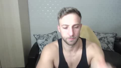 Snapshot of blondeagle chatting on December 15, 2024, 8:15 pm Mr Blond online show from December 15, 2024, 8:15 pm