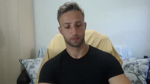 Snapshot of blondeagle chatting on September 9, 2025, 3:22 pm Mr Blond online show from September 9, 2025, 3:22 pm