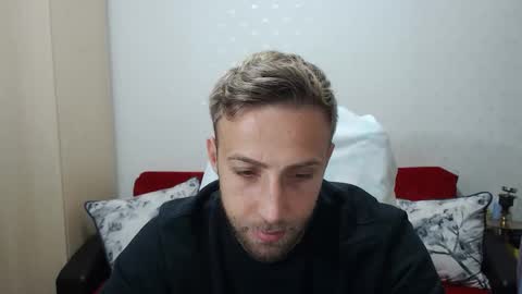 Snapshot of blondeagle chatting on October 2, 2025, 12:45 pm Mr Blond online show from October 2, 2025, 12:45 pm