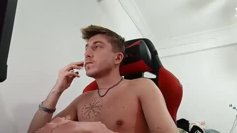 blondebat online show from February 6, 2025, 4:47 pm