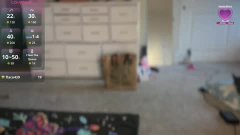 blondebunny999 online show from April 11, 2026, 3:49 pm