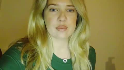 Snapshot of blondie6767 chatting on October 18, 2025, 11:11 am blondie6767 online show from October 18, 2025, 11:11 am