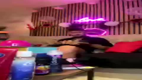 blondie_lorentino online show from May 26, 2026, 2:40 am