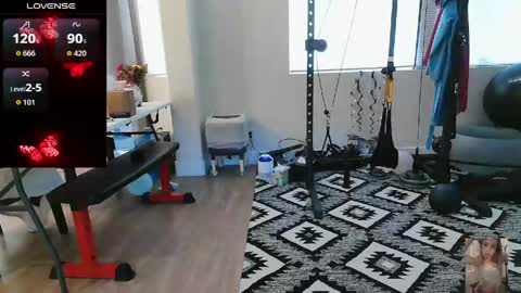 Snapshot of blondiebubblebooty chatting on May 10, 2026, 3:06 pm Bubbles online show from May 10, 2026, 3:06 pm