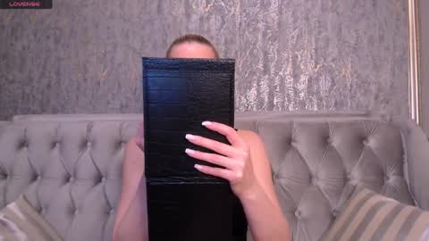 Helen online show from March 30, 2026, 11:50 pm