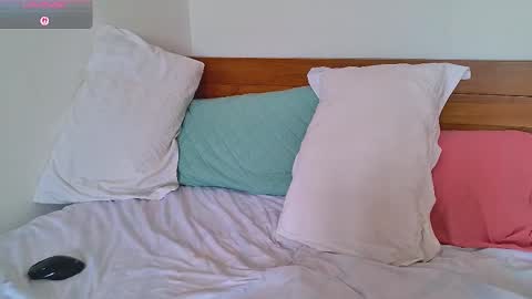 Sasha online show from October 22, 2025, 6:24 am