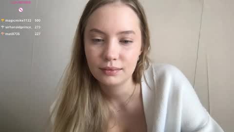 Blondy bunny online show from April 15, 2026, 3:24 am