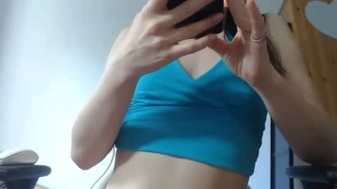 Snapshot of blondyelena chatting on June 23, 2026, 6:00 am blondyelena online show from June 23, 2026, 6:00 am