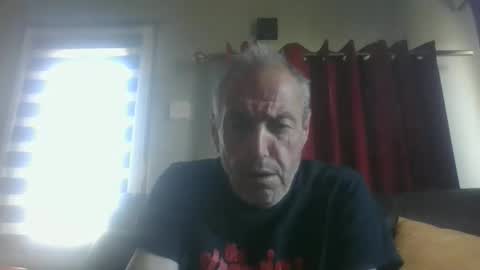 bloody52 online show from April 19, 2026, 8:24 am