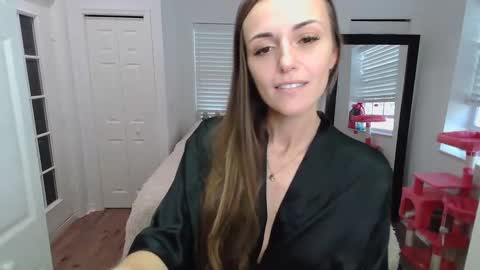 Snapshot of blowjobboss chatting on January 8, 2025, 7:03 pm Sarah Zee online show from January 8, 2025, 7:03 pm