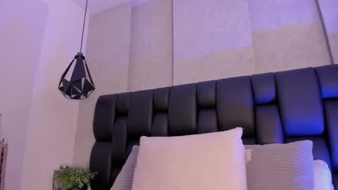 Snapshot of blue_anngel chatting on February 6, 2026, 1:10 am blue_anngel online show from February 6, 2026, 1:10 am