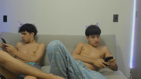 Blue online show from April 29, 2026, 7:34 am