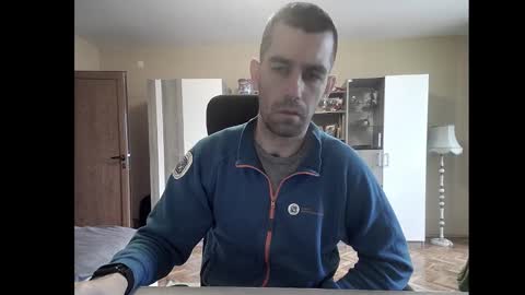 Runaway online show from December 9, 2024, 8:00 am