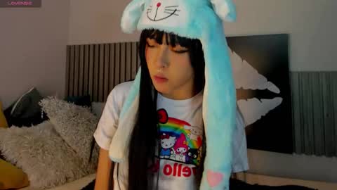 Snapshot of blue_sixx chatting on October 11, 2025, 11:03 pm blue_sixx online show from October 11, 2025, 11:03 pm
