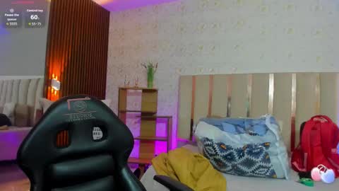 blue_tay1 online show from September 19, 2025, 11:44 am