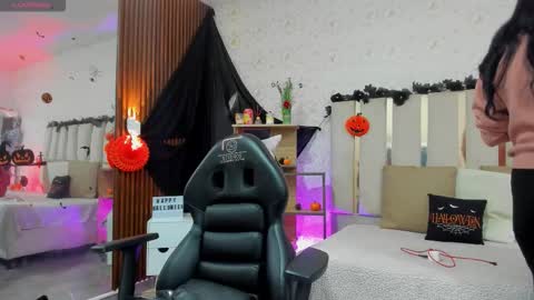 blue_tay1 online show from October 30, 2025, 12:39 pm