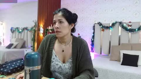 blue_tay1 online show from November 25, 2025, 11:10 am