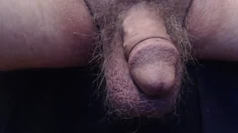 bluebee420 online show from September 19, 2025, 9:22 am