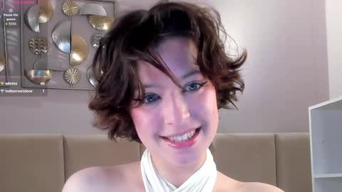 Charlotte  dont forget to thumbs up me  online show from June 6, 2026, 3:11 am