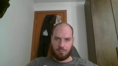 Blue online show from February 5, 2025, 2:37 pm