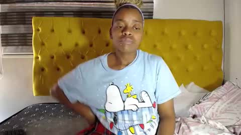 Snapshot of bluedi622952 chatting on February 26, 2025, 9:53 am Tee online show from February 26, 2025, 9:53 am