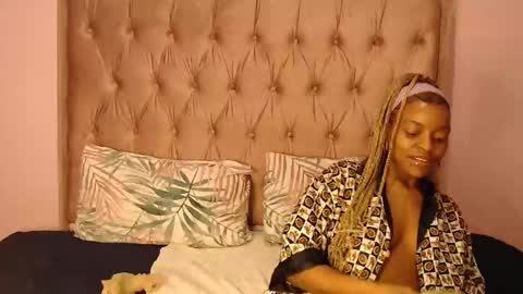 Snapshot of bluedi622952 chatting on March 10, 2025, 5:43 am Tee online show from March 10, 2025, 5:43 am