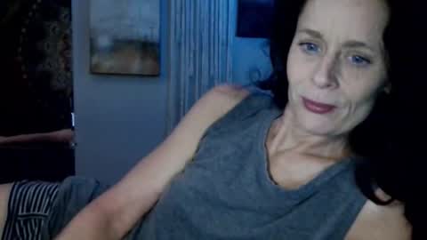 Blueeyedlie online show from February 12, 2026, 3:29 pm