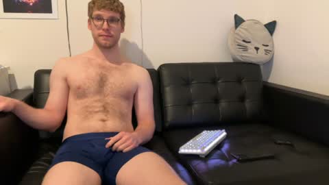 Snapshot of blueeyedtallguy chatting on December 10, 2024, 2:59 am blueeyedtallguy online show from December 10, 2024, 2:59 am