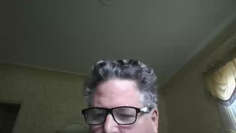 Snapshot of bluemoose70 chatting on May 31, 2026, 6:09 pm bluemoose70 online show from May 31, 2026, 6:09 pm
