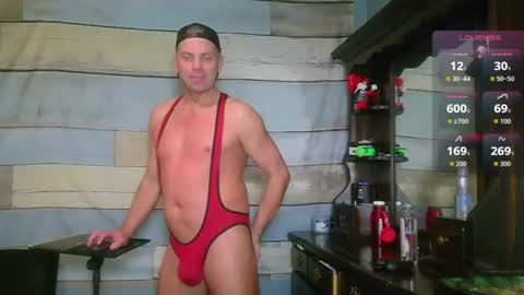 Snapshot of blueyes_hung1 chatting on July 3, 2026, 4:52 am Fun Boi online show from July 3, 2026, 4:52 am
