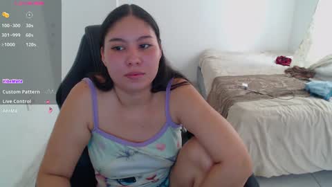 Snapshot of blumbum chatting on June 17, 2026, 9:27 pm Hey guysI am BrendaWelcome my room online show from June 17, 2026, 9:27 pm