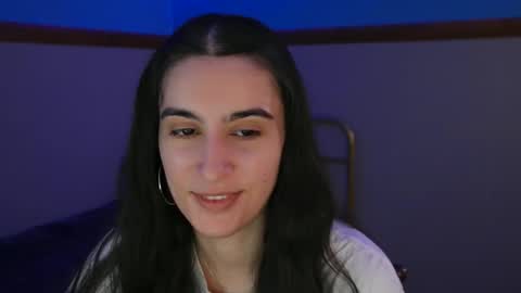 Snapshot of bluntbabe chatting on December 18, 2024, 2:21 am Sasha online show from December 18, 2024, 2:21 am