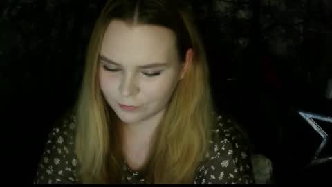 blushing_star online show from December 22, 2025, 4:15 pm