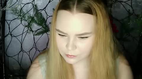 blushing_star online show from February 11, 2026, 8:08 am