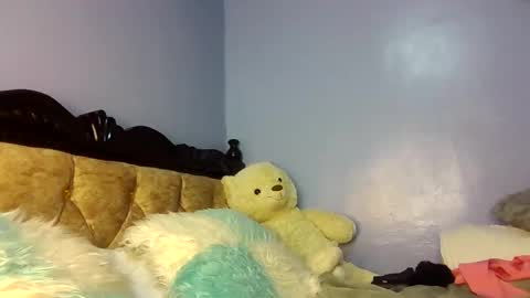 kariin online show from September 16, 2025, 6:42 pm