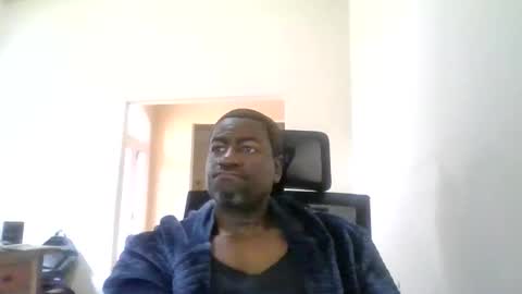 bluuthunder1914 online show from April 27, 2026, 2:37 pm