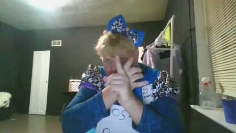 SirMopBucket online show from November 10, 2025, 11:59 pm