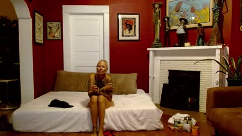 Snapshot of bnczuperzexy chatting on October 8, 2025, 2:31 am ZuperZexyZounds online show from October 8, 2025, 2:31 am