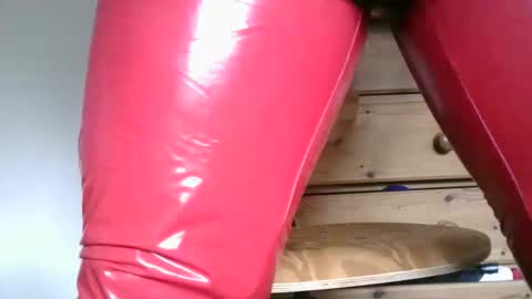 Snapshot of board___stiff chatting on September 19, 2025, 8:05 am board___stiff online show from September 19, 2025, 8:05 am