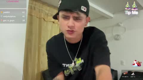 Snapshot of bob_pettersonn chatting on December 2, 2024, 7:58 am Bob  INDEPENDENT MODEL online show from December 2, 2024, 7:58 am