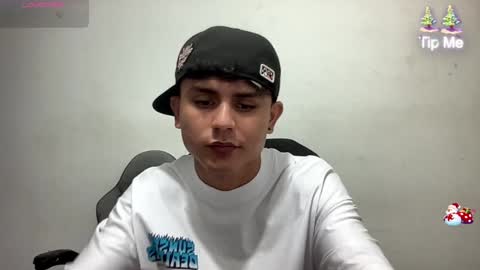 Snapshot of bob_pettersonn chatting on December 3, 2024, 11:13 pm Bob  INDEPENDENT MODEL online show from December 3, 2024, 11:13 pm