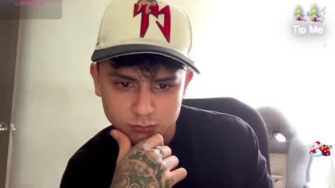 Snapshot of bob_pettersonn chatting on December 11, 2024, 8:28 pm Bob  INDEPENDENT MODEL online show from December 11, 2024, 8:28 pm