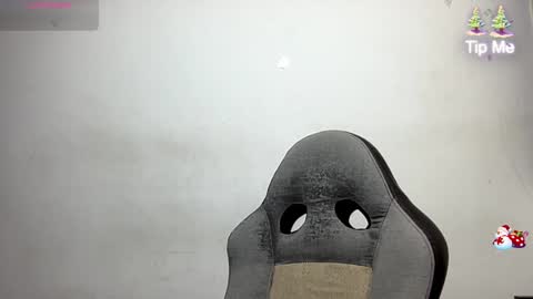 Snapshot of bob_pettersonn chatting on December 14, 2024, 12:55 am Bob  INDEPENDENT MODEL online show from December 14, 2024, 12:55 am